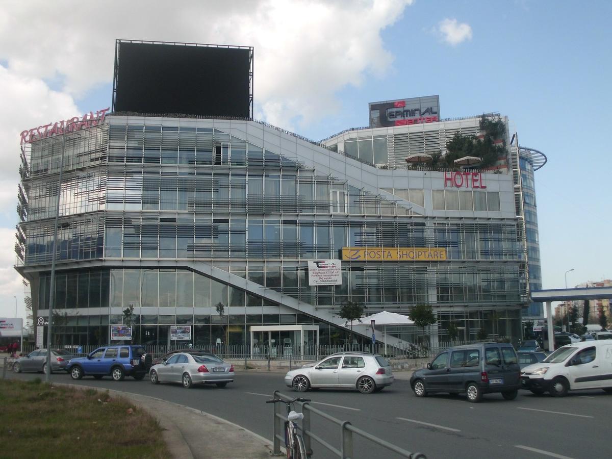 Hotel Terminal Тирана Экстерьер фото